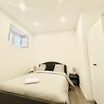 דירה Center Apt- Two Bedroom In Martim Moniz ליסבון